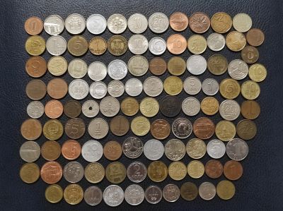 Лот: 19438201. Фото: 1. Коллекция иностранных монет 103... Наборы монет