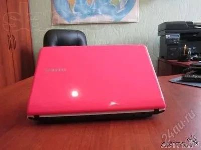 Лот: 2132543. Фото: 1. розовый 10.1" ноутбук samsung... Ноутбуки