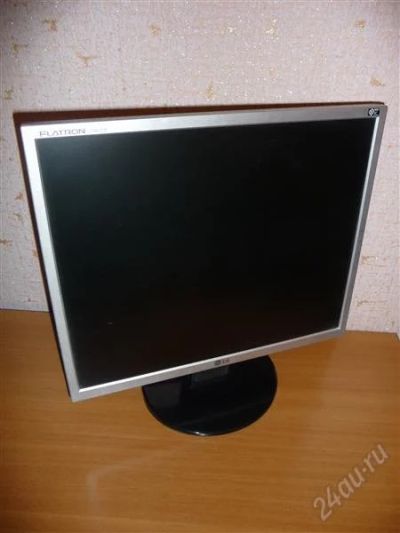 Лот: 1387396. Фото: 1. Монитор LG L1953TR 19". ЖК-мониторы