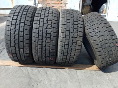 Лот: 16300719. Фото: 1. #504 215/45 R17 Dunlop Winter... Шины