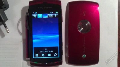 Лот: 1710268. Фото: 1. Sony Ericsson Vivaz U5i. Кнопочные мобильные телефоны