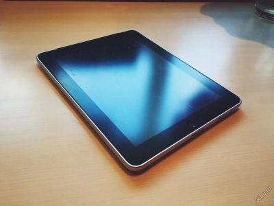 Лот: 5813348. Фото: 1. Apple iPad 1 32Gb Wi-Fi + 3G. Планшеты