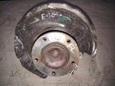 Лот: 21420755. Фото: 1. ступица BMW 3-Series E90. Двигатель и элементы двигателя