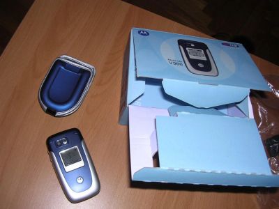 Лот: 7692849. Фото: 1. motorola v360. Кнопочные мобильные телефоны