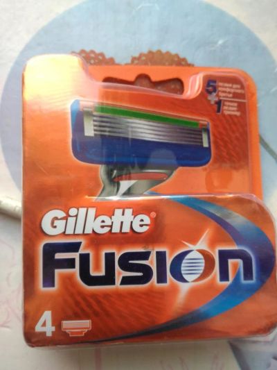 Лот: 6735373. Фото: 1. Gillette fusion германия 4 шт. Наращивание ресниц, волос