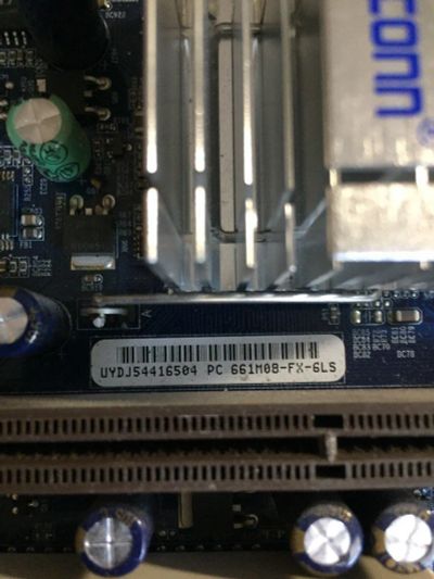 Лот: 10905762. Фото: 1. Foxconn 661FX7MI-S. Материнские платы