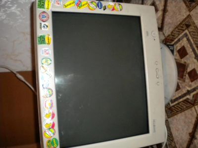 Лот: 3778320. Фото: 1. монитор Samtron. ЭЛТ-мониторы