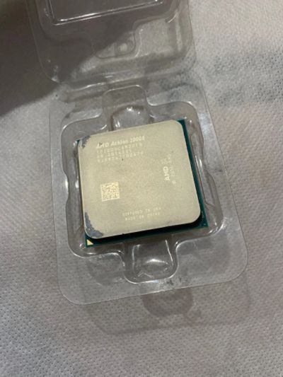 Лот: 25264165. Фото: 1. Процессор AMD Athlon 200GE AM4... Процессоры
