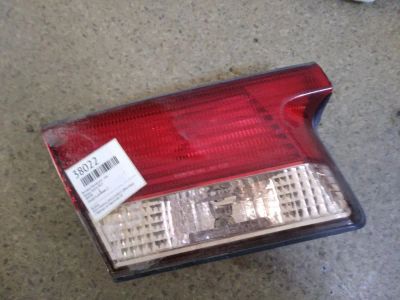 Лот: 21410379. Фото: 1. вставка багажника Nissan Sunny... Двигатель и элементы двигателя
