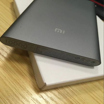 Лот: 8269048. Фото: 1. Оригинал Xiaomi Mi Power Bank... Внешние, портативные аккумуляторы для смартфонов (Power bank)