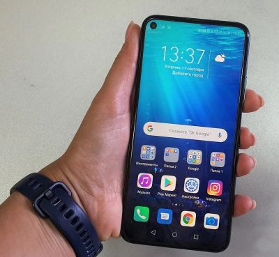 Лот: 16338634. Фото: 1. Honor 20. Смартфоны
