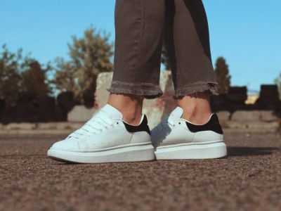 Лот: 14720031. Фото: 1. Кроссовки Alexander Mcqueen men. Кеды, кроссовки, слипоны