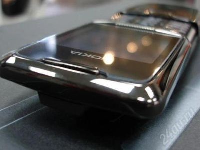 Лот: 509800. Фото: 1. Nokia 8800 - Черный - Продажа. Кнопочные мобильные телефоны