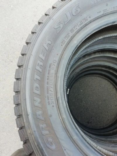 Лот: 13915971. Фото: 1. Шины 205/70 R16 Dunlop sj6. Шины