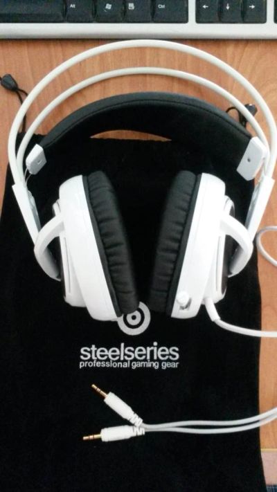 Лот: 6387640. Фото: 1. Игровая гарнитура Steelseries... Наушники, гарнитуры