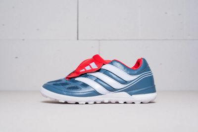 Лот: 11617703. Фото: 1. Футбольная обувь Adidas Predator... Кеды, кроссовки, слипоны