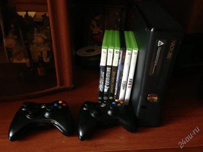 Лот: 2588399. Фото: 1. x-box 360 250 gb 2 геймпада лицензионные... Игровые приставки, консоли