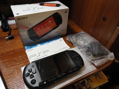 Лот: 3263501. Фото: 1. Play Station Portable Street... Игровые приставки, консоли