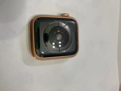 Лот: 16786286. Фото: 1. Apple Watch 4 40mm. Смарт-часы, фитнес-браслеты, аксессуары