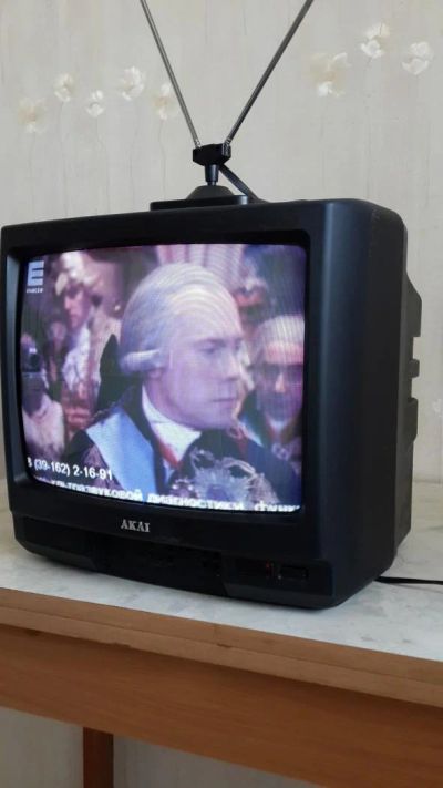 Лот: 4024538. Фото: 1. Телевизор AKAI CT-1407D 14" отличное... Телевизоры