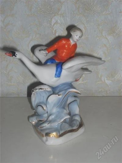 Лот: 1538125. Фото: 1. стутаэтка "Иван на лебеде" Дулево. Фигурки, статуэтки