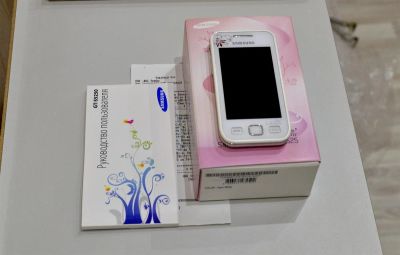 Лот: 3406967. Фото: 1. Сотовый телефон Samsung Wave 525. Смартфоны