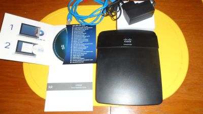 Лот: 25046428. Фото: 1. Wi-Fi роутер Linksys E1200. Маршрутизаторы (роутеры)