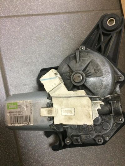 Лот: 11587692. Фото: 1. Мотор заднего дворника Nissan... Электрооборудование