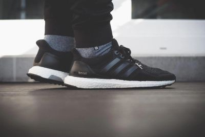 Лот: 7635934. Фото: 1. Кроссовки Adidas Ultra Boost... Кеды, кроссовки, слипоны