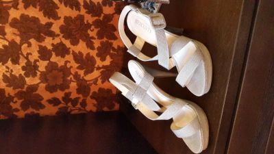 Лот: 6004609. Фото: 1. Босоножки. Босоножки