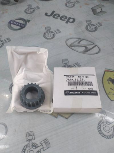 Лот: 23583923. Фото: 1. Шестерня коленвала Mazda Familia... Двигатель и элементы двигателя