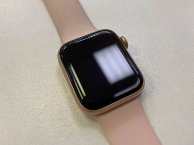 Лот: 19958798. Фото: 1. Apple Watch Series 6 40mm Gold... Смарт-часы, фитнес-браслеты, аксессуары