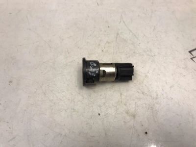 Лот: 21709628. Фото: 1. прикуриватель Chevrolet Cruze... Двигатель и элементы двигателя