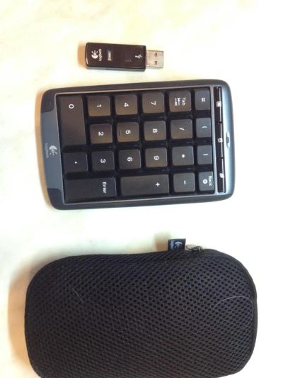 Лот: 6327037. Фото: 1. малая цифровая клавиатура Logitech. Клавиатуры и мыши