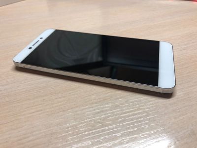 Лот: 15343835. Фото: 1. Смартфон LeEco coolpad 1 dual... Смартфоны