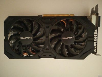 Лот: 13454619. Фото: 1. Видеокарта Gigabyte Radeon R9... Видеокарты