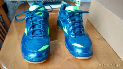 Лот: 11452509. Фото: 1. Кросовки Mizuno. Кеды, кроссовки, слипоны