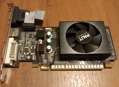 Лот: 8846352. Фото: 1. Видеоадаптер 1Gb Nvidia GeForce... Видеокарты