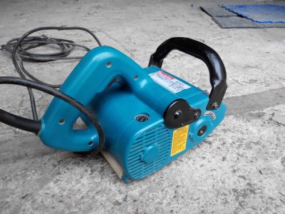Лот: 4767756. Фото: 1. Щеточная шлифмашина Makita 9741. Электроинструмент