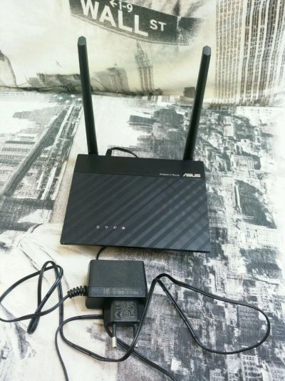 Лот: 11774500. Фото: 1. Asus rt n11p. Маршрутизаторы (роутеры)