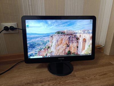 Лот: 25374635. Фото: 1. Монитор 20" (50.8 см) Philips... ЖК-мониторы