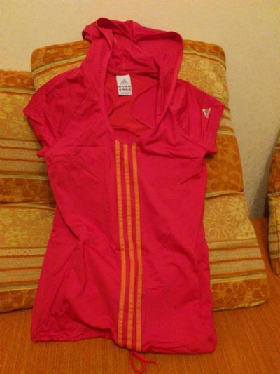 Лот: 3741600. Фото: 1. Спортивная футболка Adidas. Футболки, топы и майки