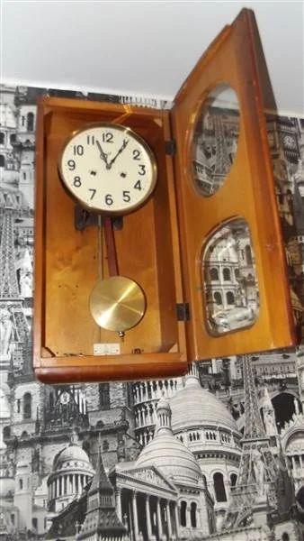 Лот: 2477613. Фото: 1. Часы настенные 1966 г с маятником. Предметы интерьера и быта