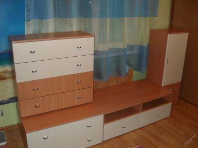 Лот: 3761110. Фото: 1. стенка,горка,комод. Гостиные, стенки, горки