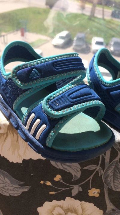 Лот: 11620588. Фото: 1. Сандалики Adidas, 21 р-р. Кеды, кроссовки