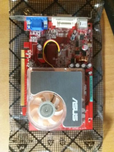 Лот: 13445157. Фото: 1. Видеокарта asus radeon x1600pro... Видеокарты
