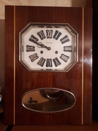 Лот: 11398662. Фото: 1. Продам часы с боем Янтарь СССР... Предметы интерьера и быта