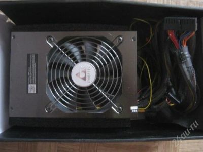 Лот: 989554. Фото: 1. Блок питания Chieftec 1000w неисправен. Корпуса, блоки питания