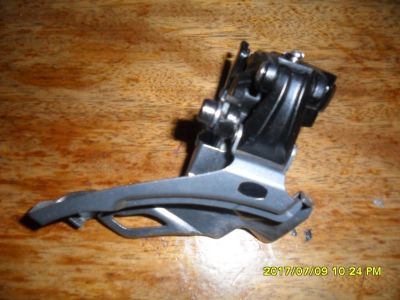 Лот: 9947072. Фото: 1. Передний переключатель Shimano... Запчасти