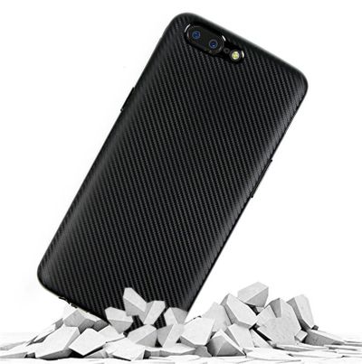 Лот: 10536237. Фото: 1. Чехол для OnePlus 5 Cor Carbon... Чехлы, бамперы